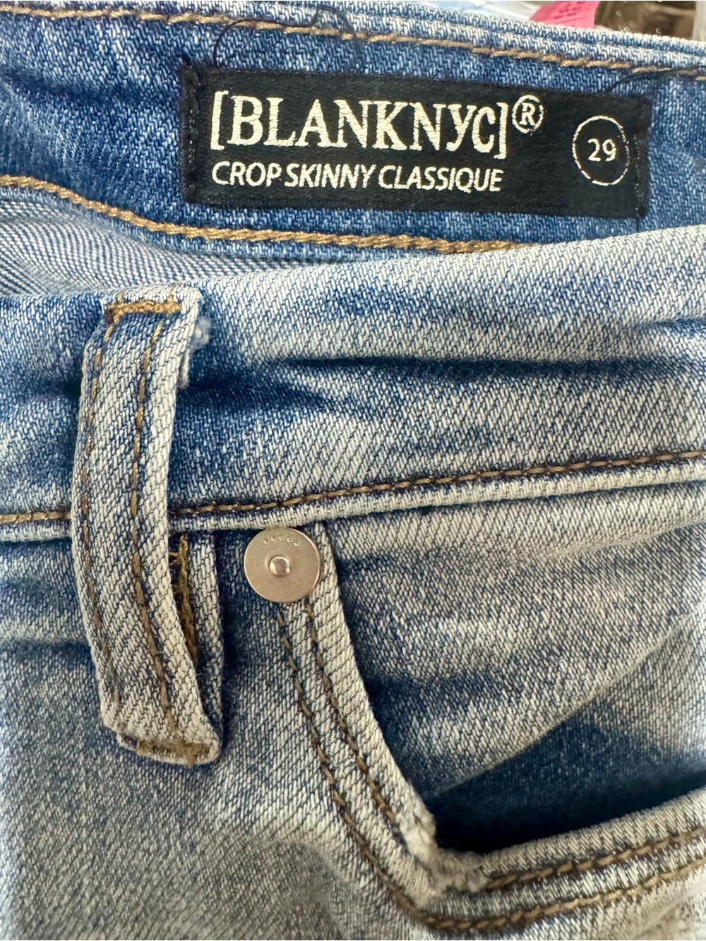 [BLANKNYC] Black Floral Embroidered Distressed Skinny Jeans Size 29 - Picture 3 of 4